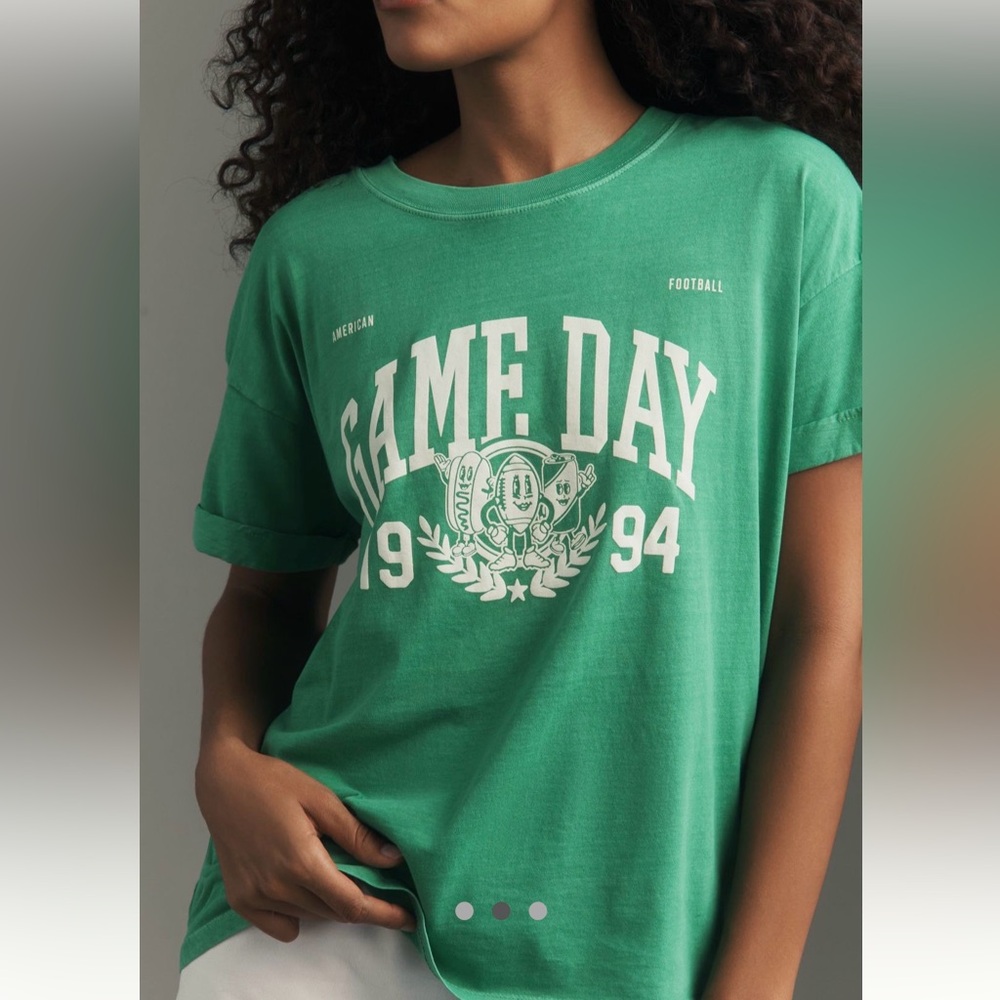 NWT Girl Dangerous Game Day Boyfriend Tee Green Small
